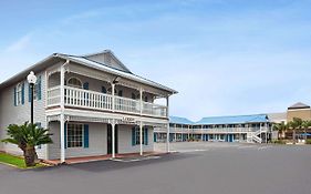 Super 8 By Wyndham Foley